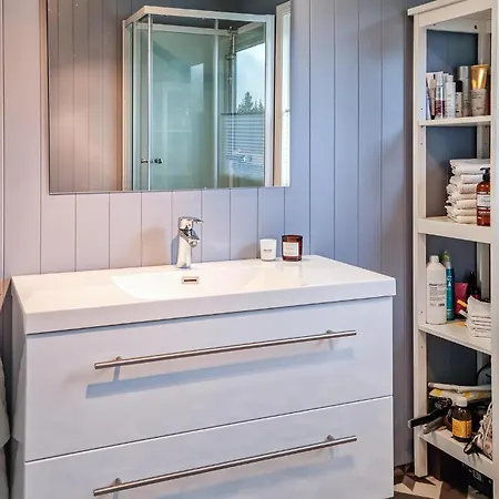 Ferienhaus 2 Bedroom Lovely In *