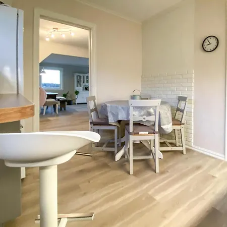 Lovely In With Jacuzzi Holiday home *